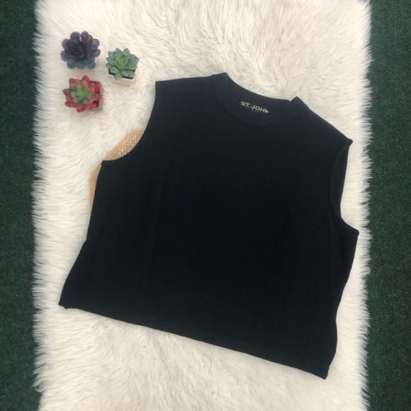 St. John Basics Shoulder Zip Sleeveless Top - Picture 6 of 15